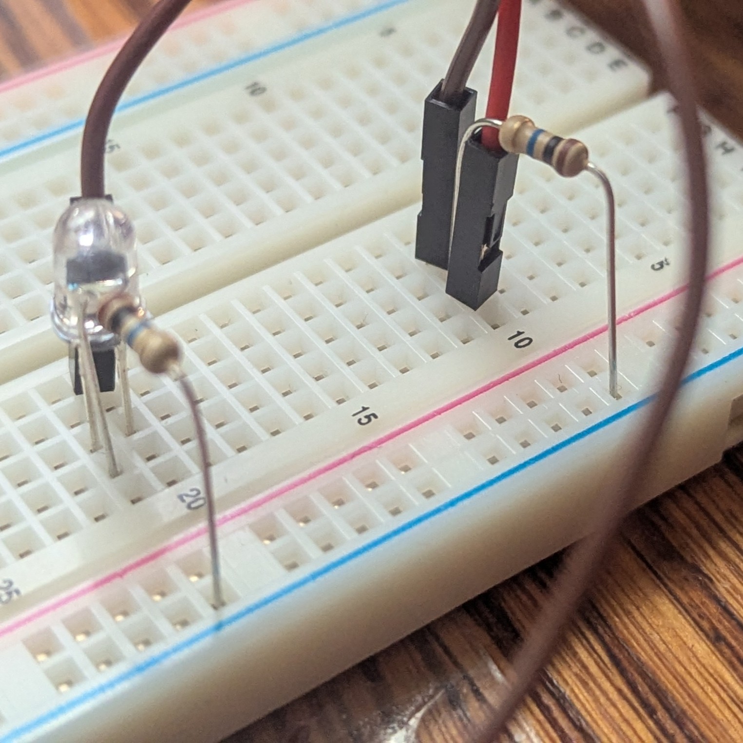 The LED wasn’t working, but the connection itself was fine. The more important part was whether the sensor was reading anything and whether the TouchDesigner would be able to read that data.